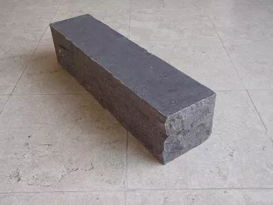 Stones4u Xiam blue stapelblok 2 lange zijden breukruw en 1 lange zijde gezoet hardsteen (758858)